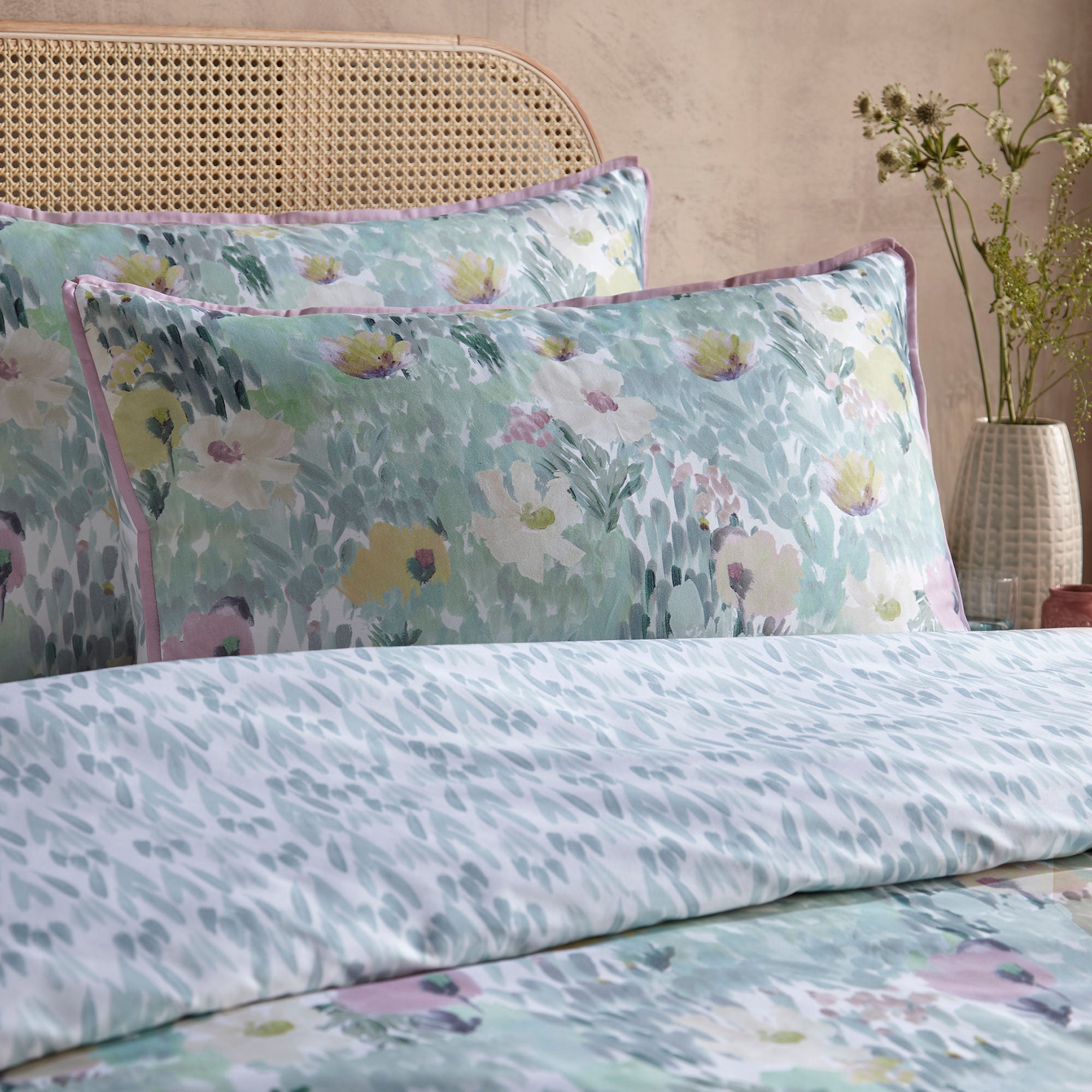 Abstract Floral Duvet Cover Set in Green - Duvet Cover Set - Appletree