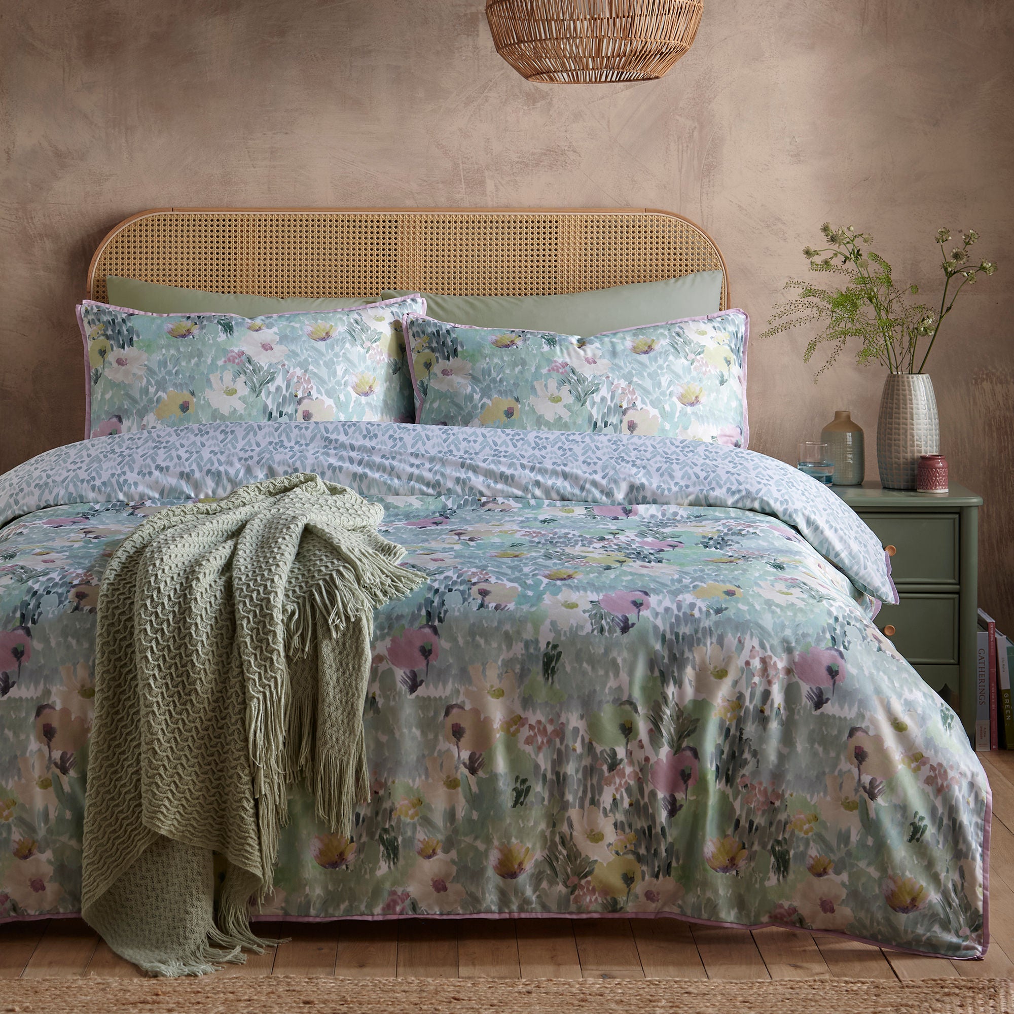 Abstract Floral Duvet Cover Set in Green - Duvet Cover Set - Appletree