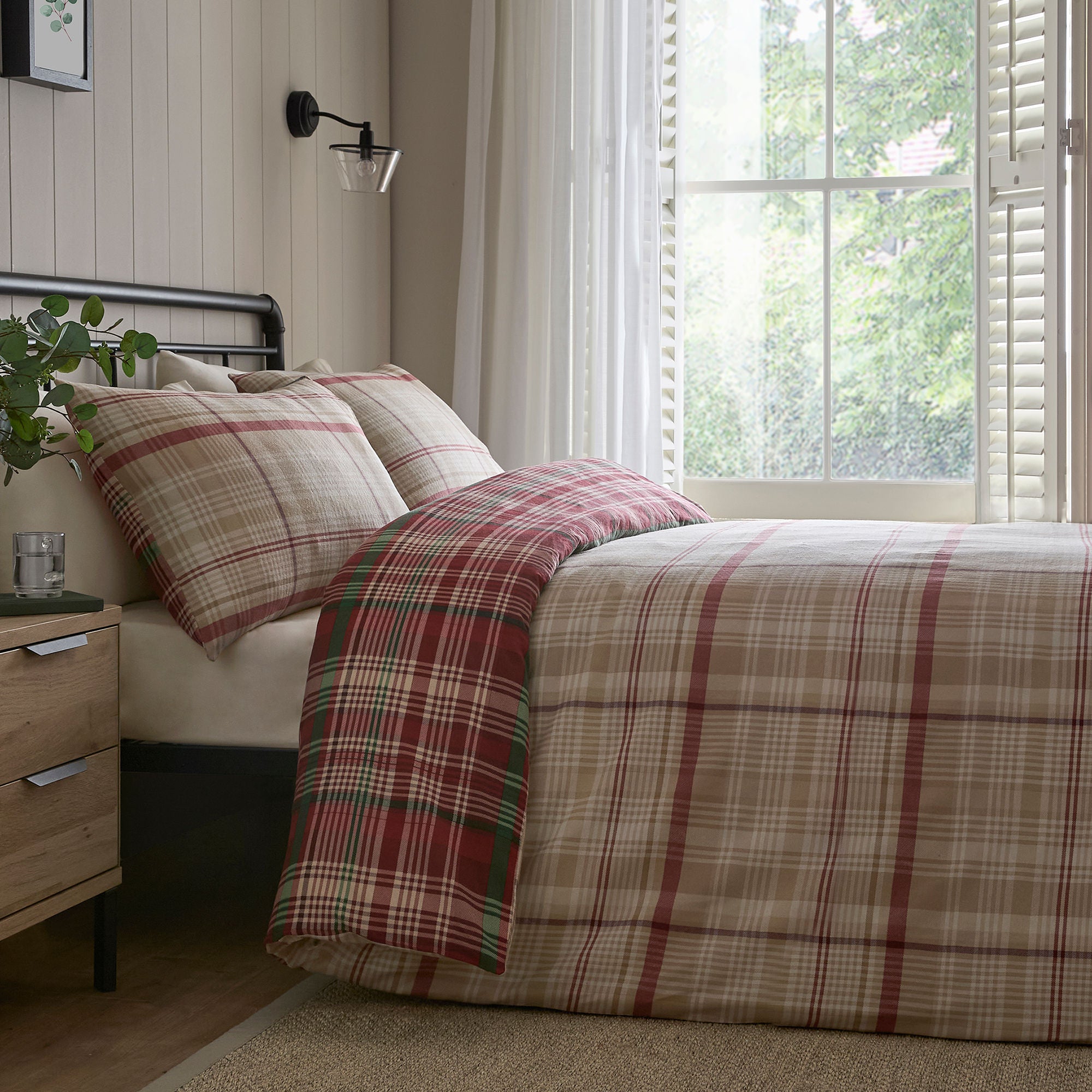 Bennet Check Duvet Cover Set in Red - Duvet Cover Set - D & D Lodge