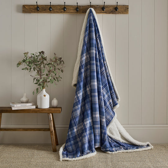 Bennet Check Throw in Navy 150 x 200cm