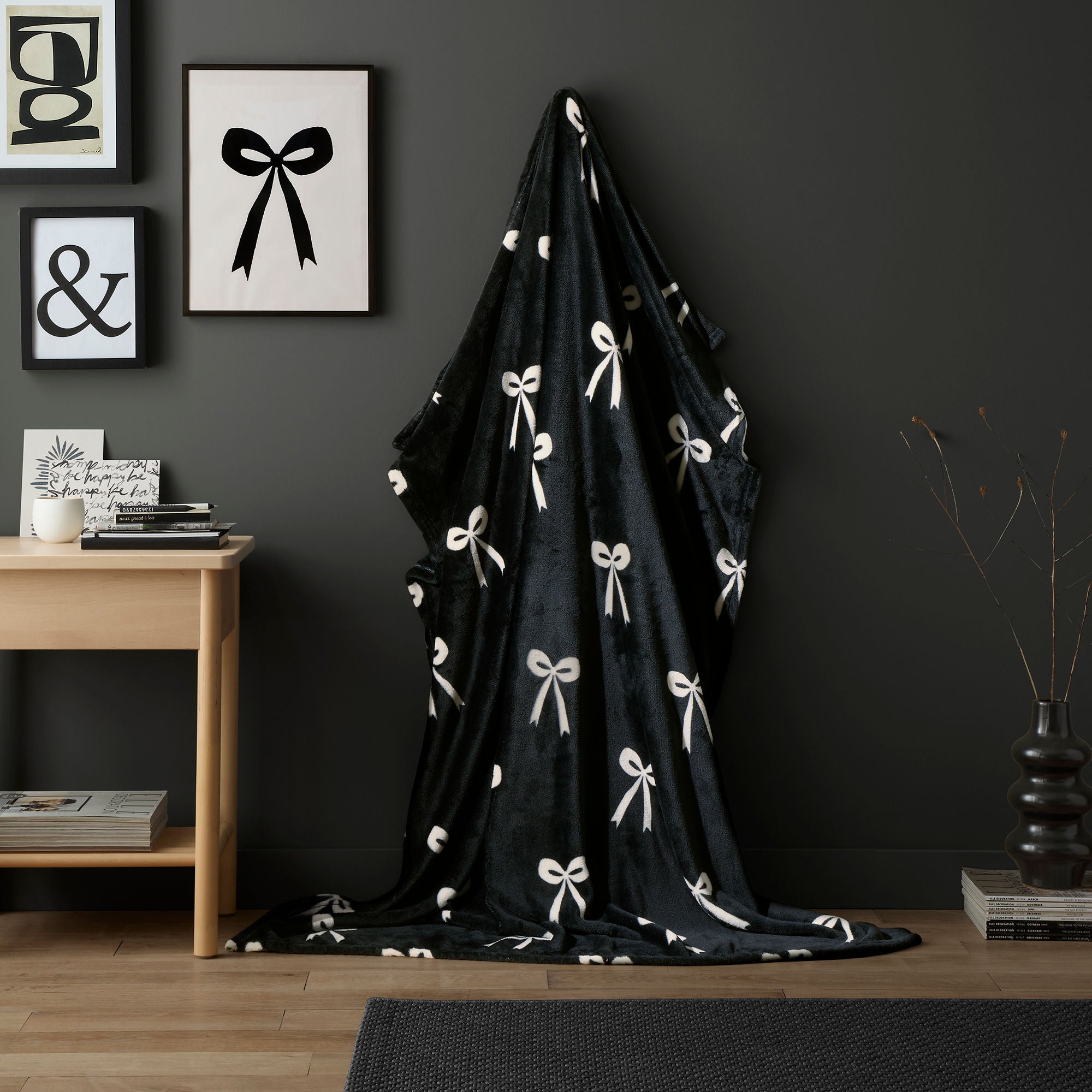 Bows Throw in Monochrome 120 x 150cm - Throw - Fusion Snug