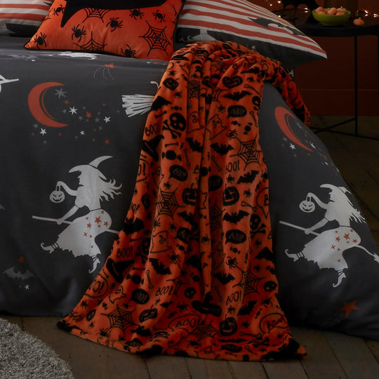 Boo Halloween Throw in Orange 120 x 150cm