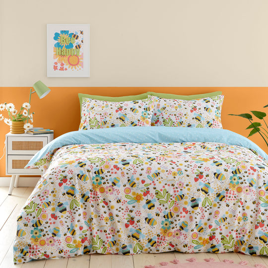 Buzzy Bee Duvet Cover Set in Ochre