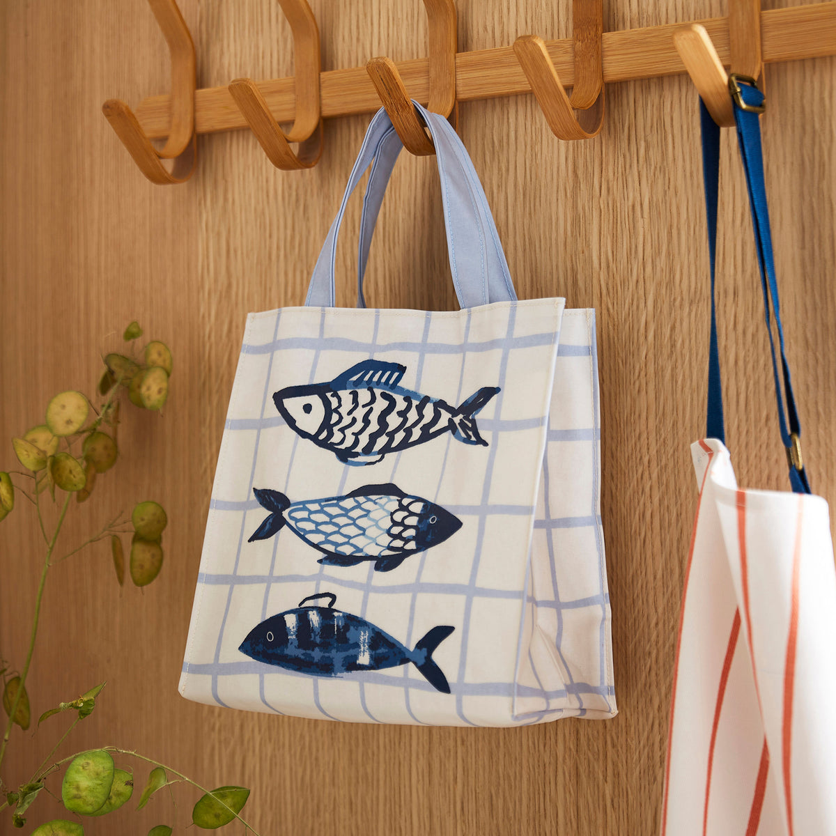 Catch of the Day PVC Bag Small in Multicolour – Ulster Weavers