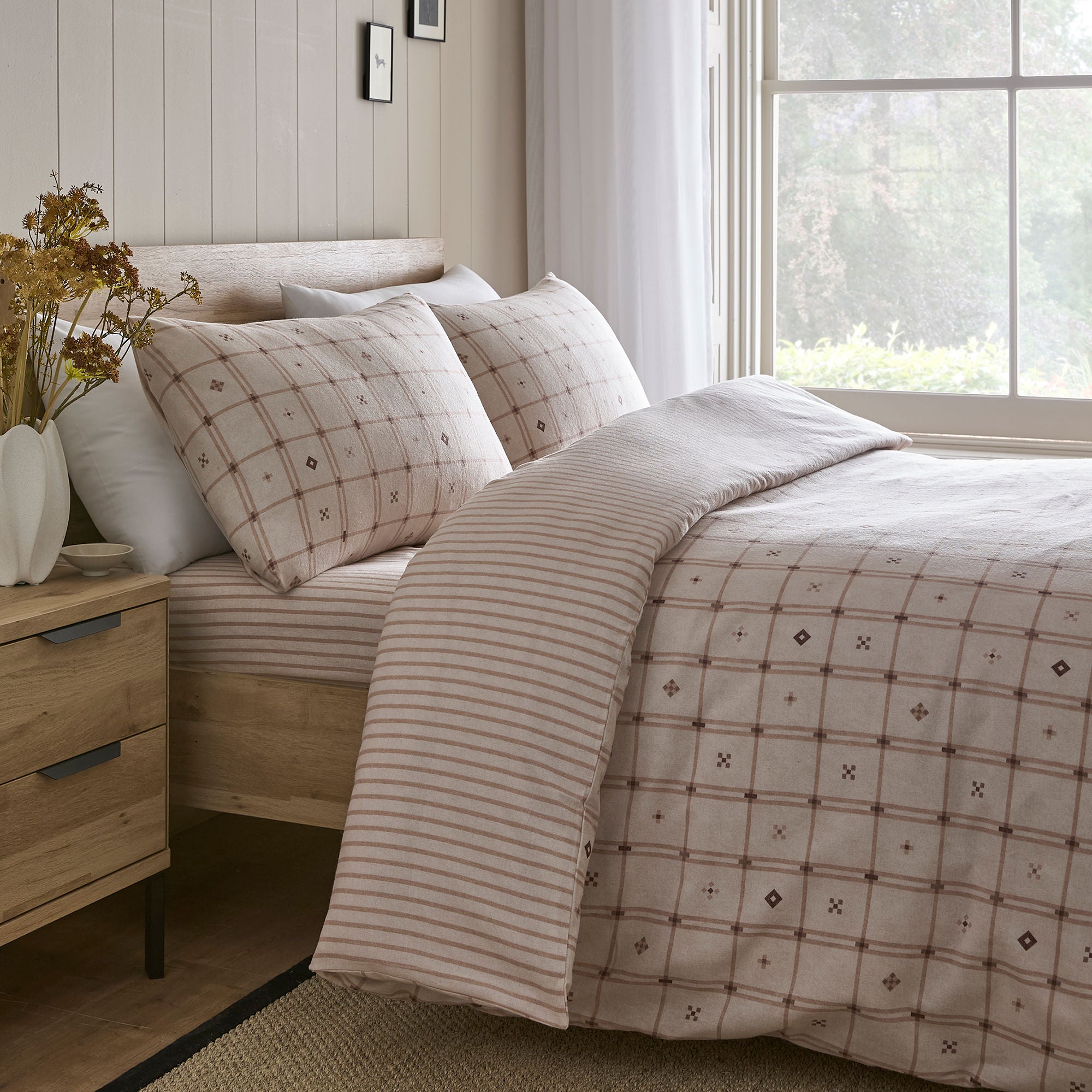 Cottage Check Duvet Cover Set in Natural - Duvet Cover Set - D & D Lodge