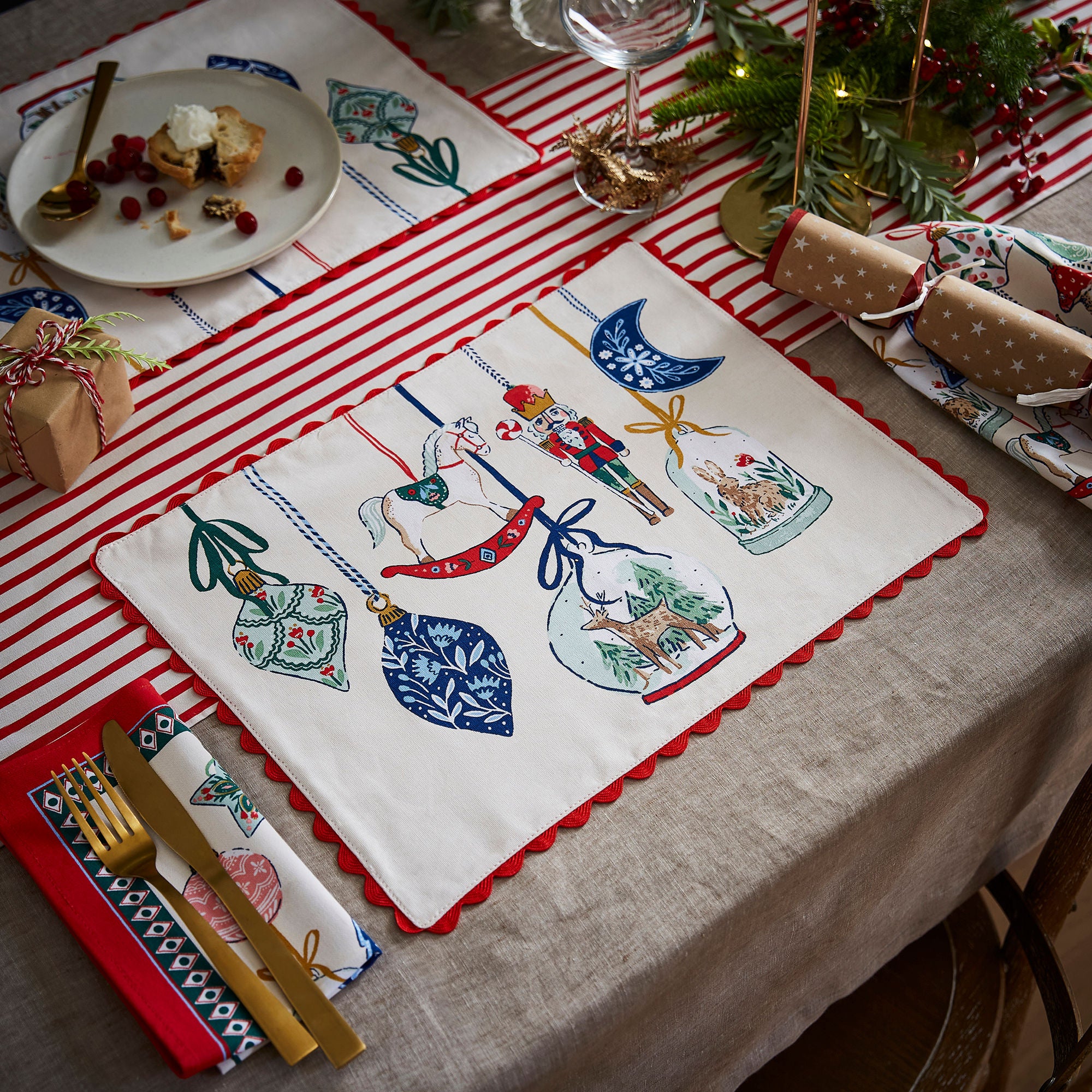 Ulster Weavers Christmas Ornaments Placemat - Cotton - 2 Pack One Size in Multi - Placemat - Ulster Weavers