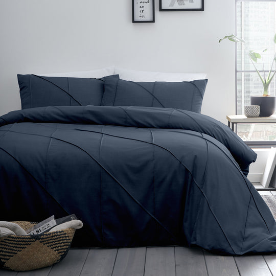 Dart Duvet Cover Set in Navy