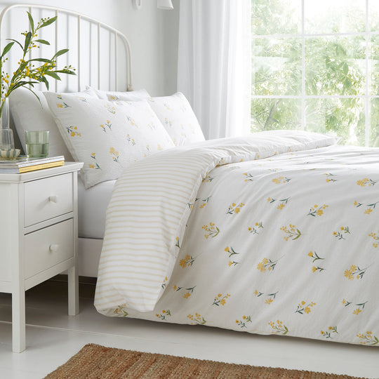 Ditsy Floral Seersucker Duvet Cover Set in Yellow