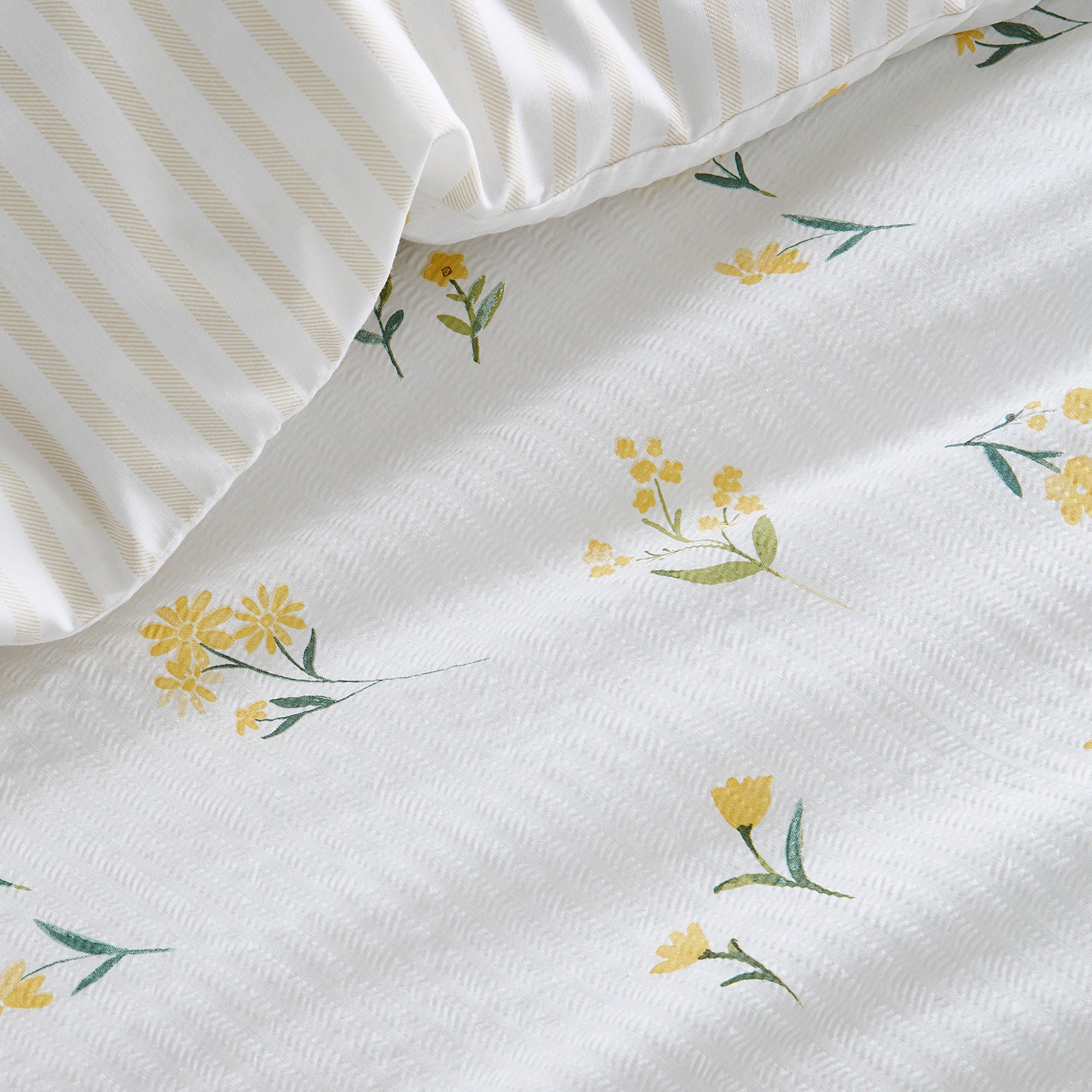 Ditsy Floral Seersucker Duvet Cover Set in Yellow - Duvet Cover Set - Dreams & Drapes