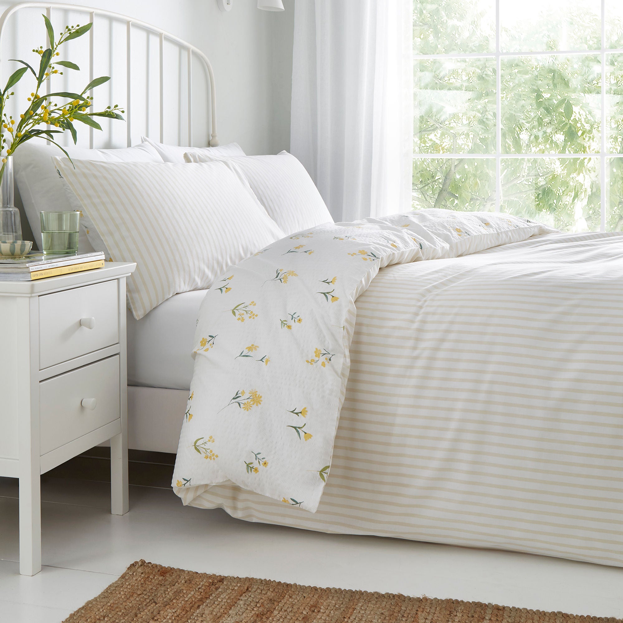 Ditsy Floral Seersucker Duvet Cover Set in Yellow - Duvet Cover Set - Dreams & Drapes