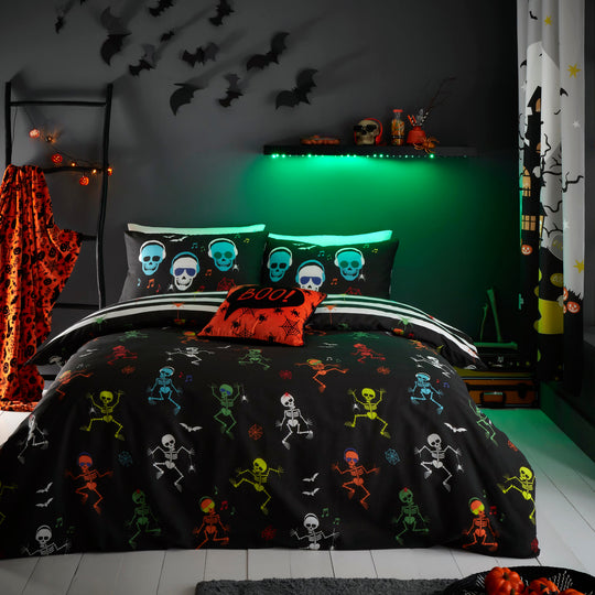 Dancing Skeletons Halloween Duvet Cover Set in Black