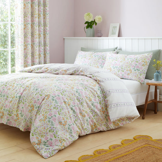 Edith Duvet Cover Set in Lilac