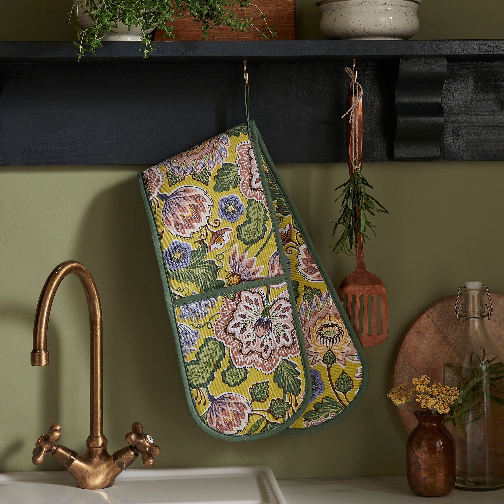Ulster Weavers Emmeline Double Oven Glove One Size in Green - Double Oven Glove - Ulster Weavers