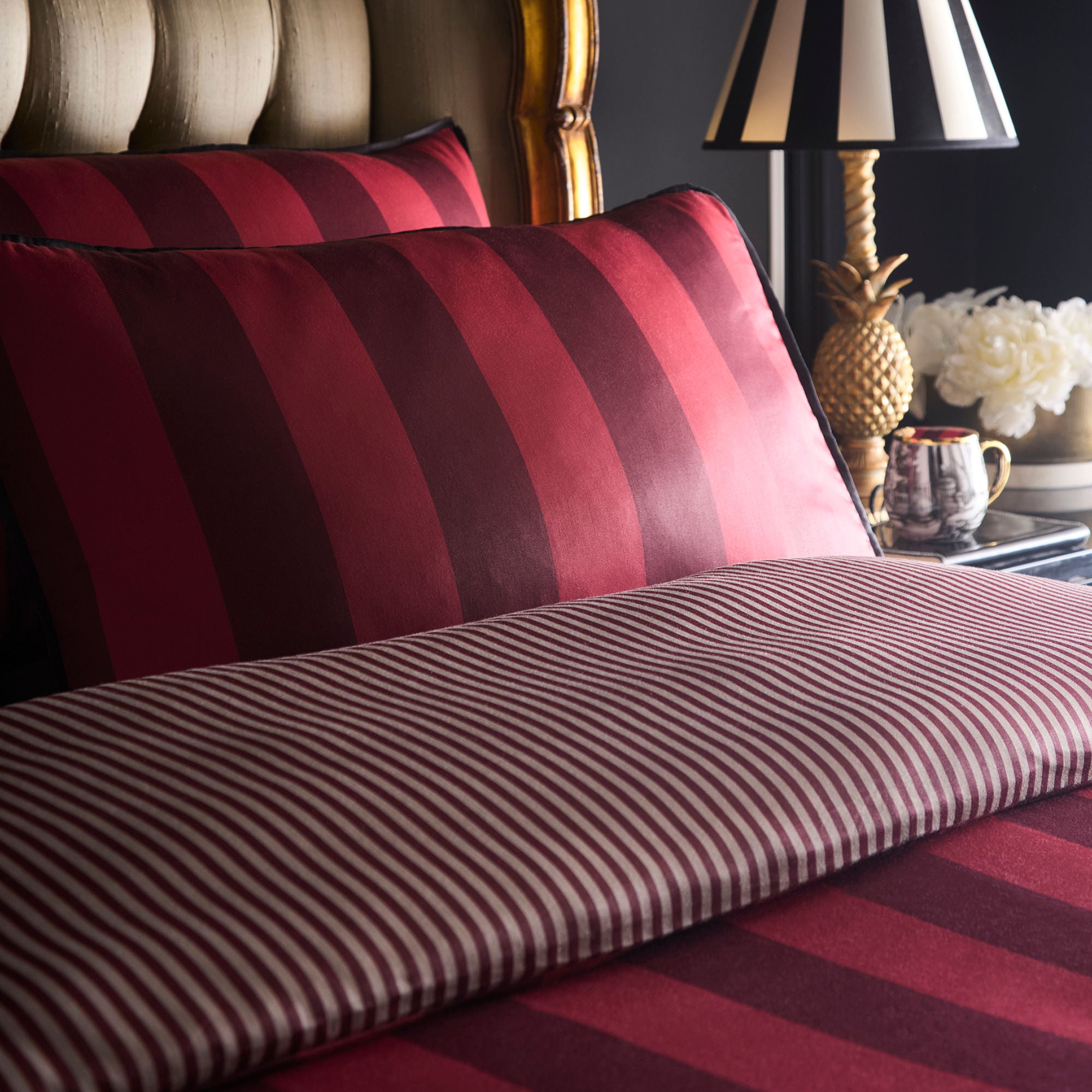 Festivo Circus Stripe Duvet Cover Set in Red
