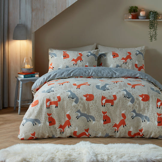Foraging Fox Duvet Cover Set in Natural