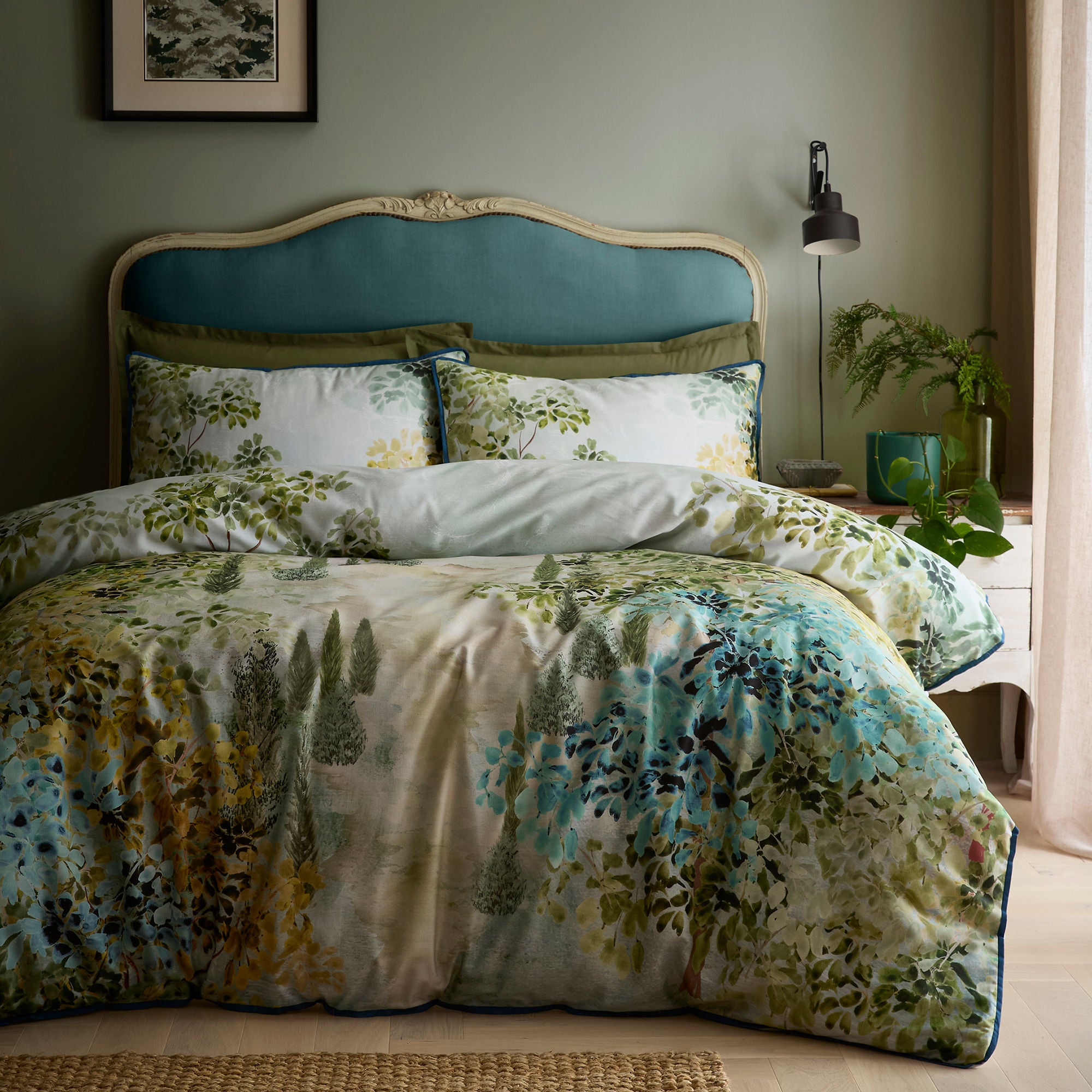 Hidden Garden Duvet Cover Set in Green - Duvet Cover Set - Soiree