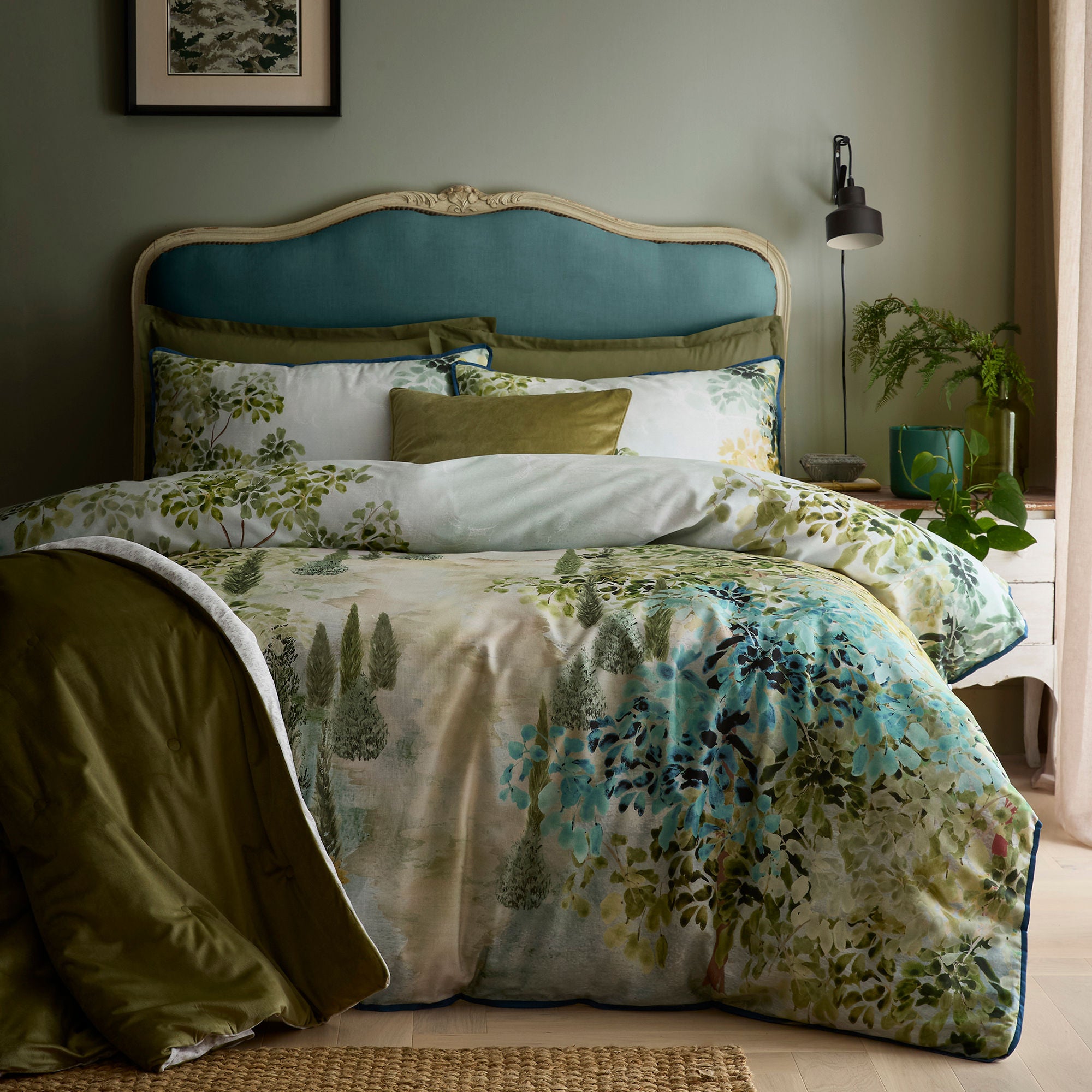 Hidden Garden Duvet Cover Set in Green - Duvet Cover Set - Soiree