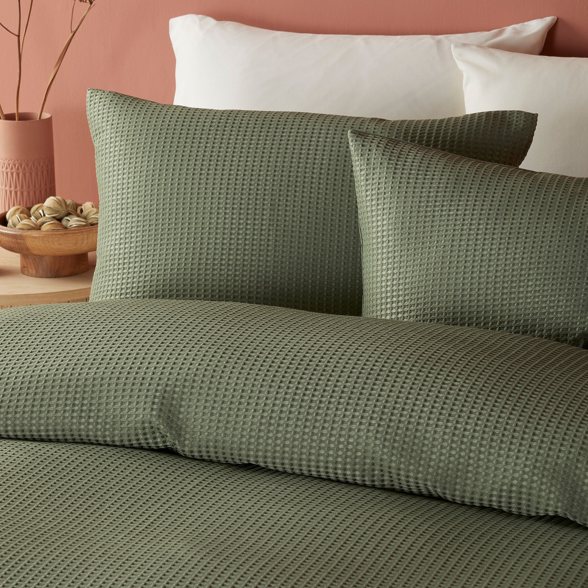 Lindly Duvet Cover Set by Serene in Dark Green - Duvet Cover Set - Serene