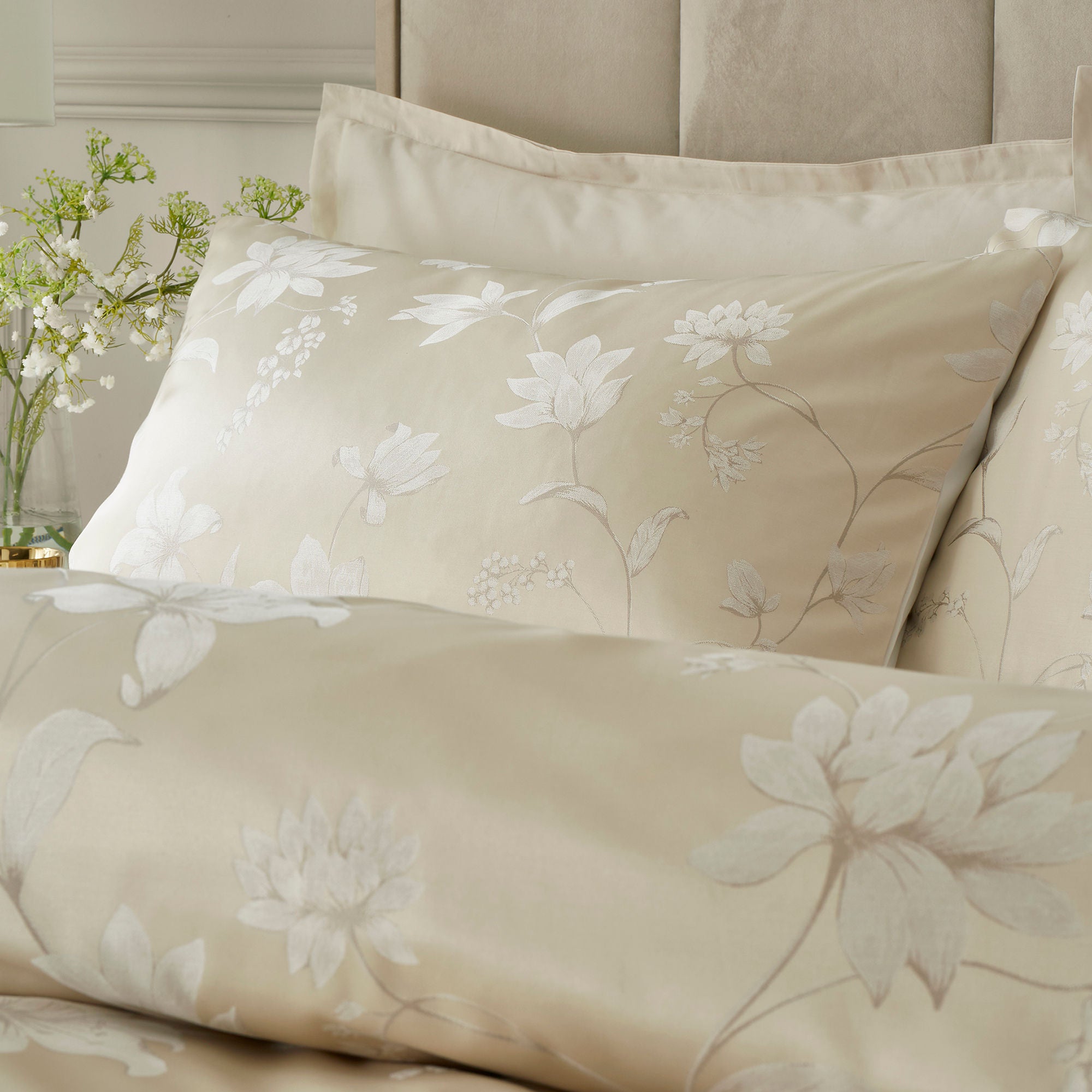 Lilly Floral Jacquard Duvet Cover Set in Champagne - Duvet Cover Set - Soiree