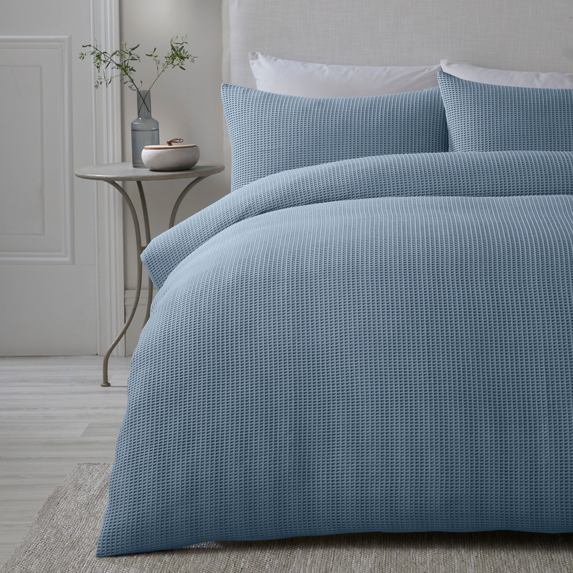 Lindly Duvet Cover Set by Serene in Blue - Duvet Cover Set - Serene