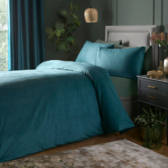 Montrose Duvet Cover Set in Teal