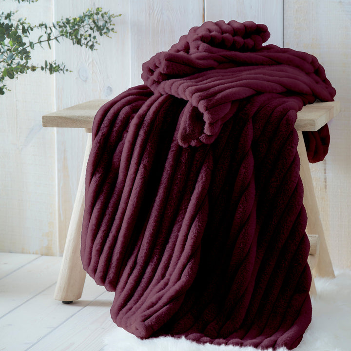 Morritz Bedspread in Burgundy 130 x 180cm - Bedspread - Appletree