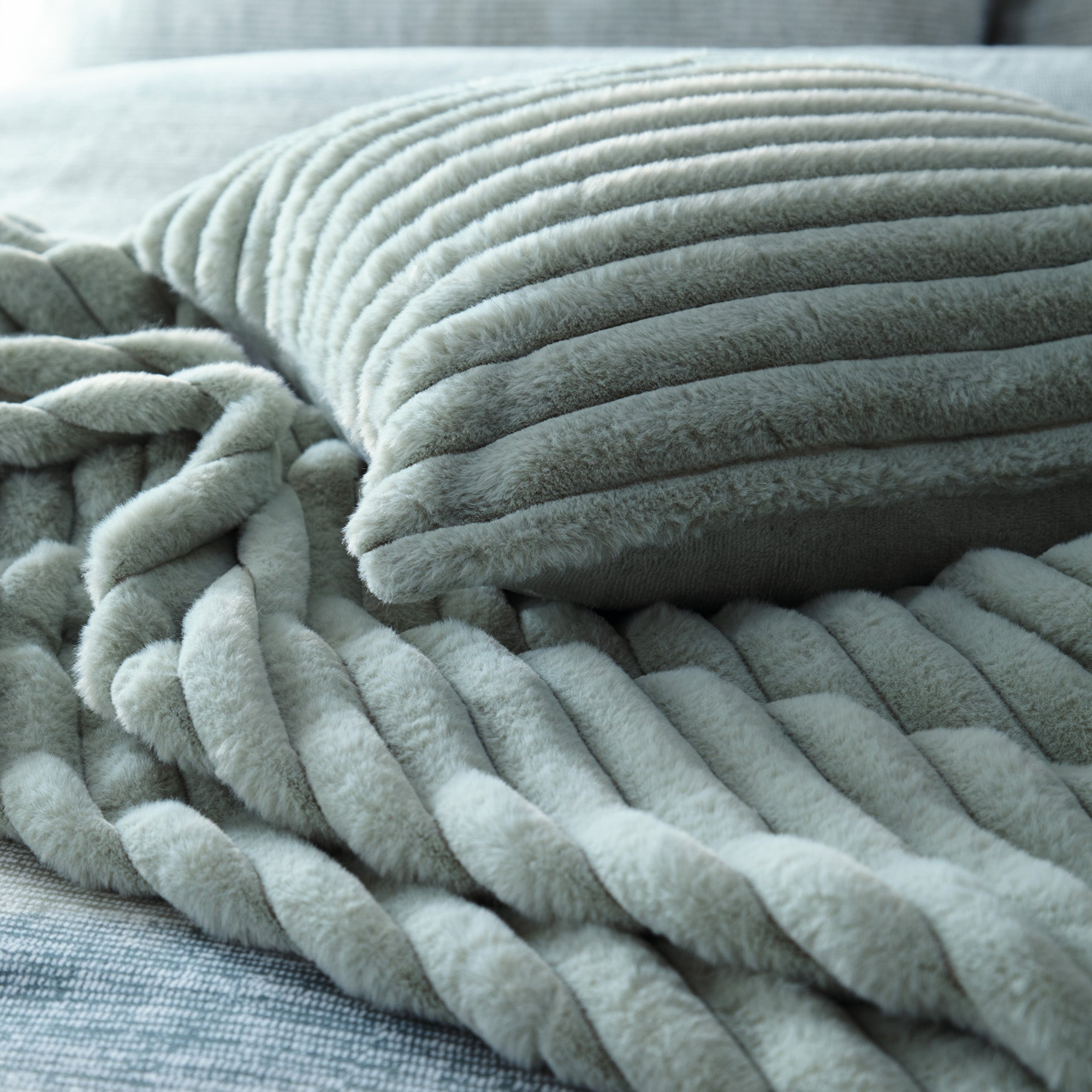 Morritz Throw by Appletree Hygge in Green 130 x 180cm - Throw - Appletree Hygge