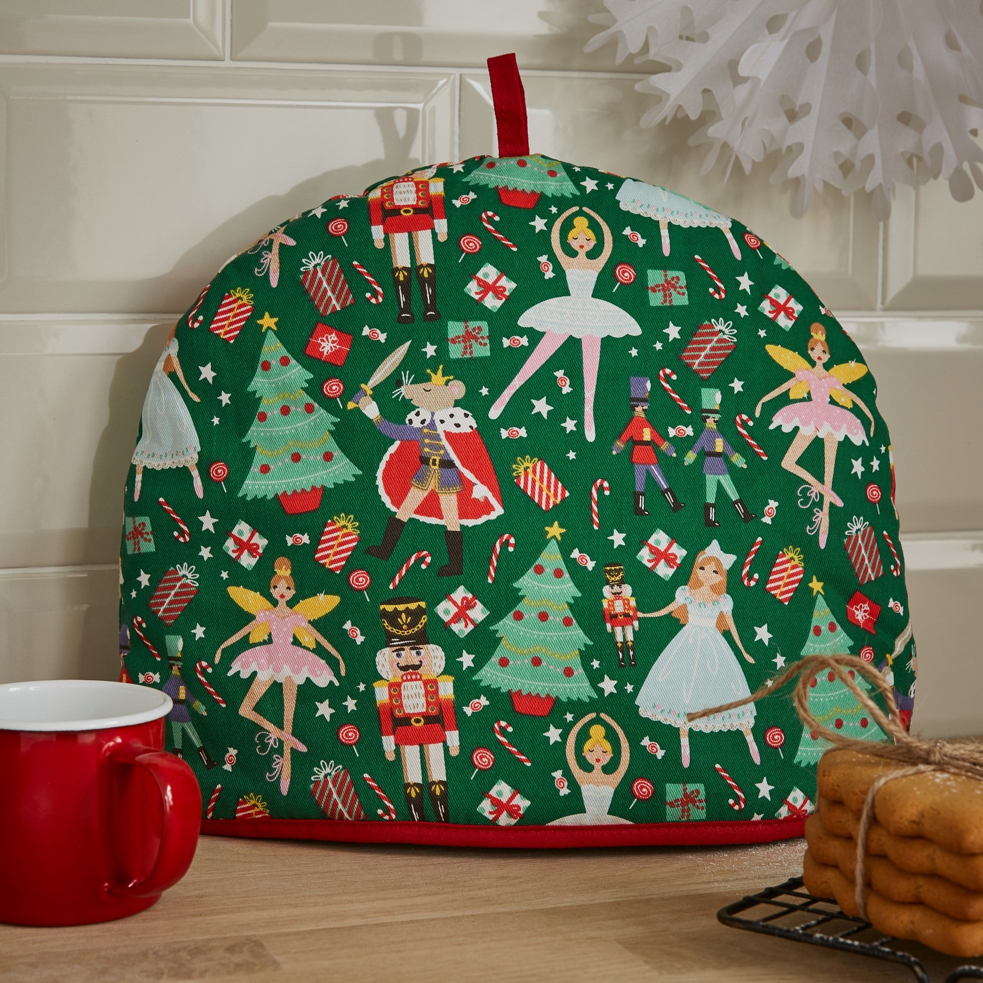Ulster Weavers Tea Cosy - Nutcracker - Christmas (100% Cotton Outer; 100% Polyester wadding; CE marked, Green, 6 Cup Teapot)