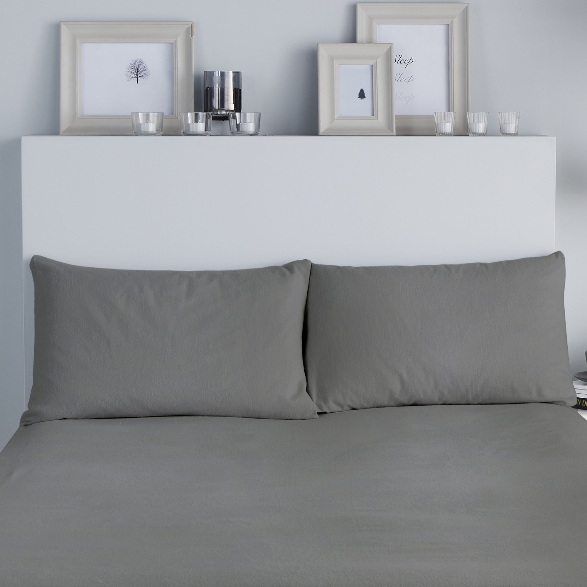 Brushed Bedding Pair of Pillowcases by Fusion in Charcoal 50 x 75cm Housewife - Pair of Pillowcases - Fusion