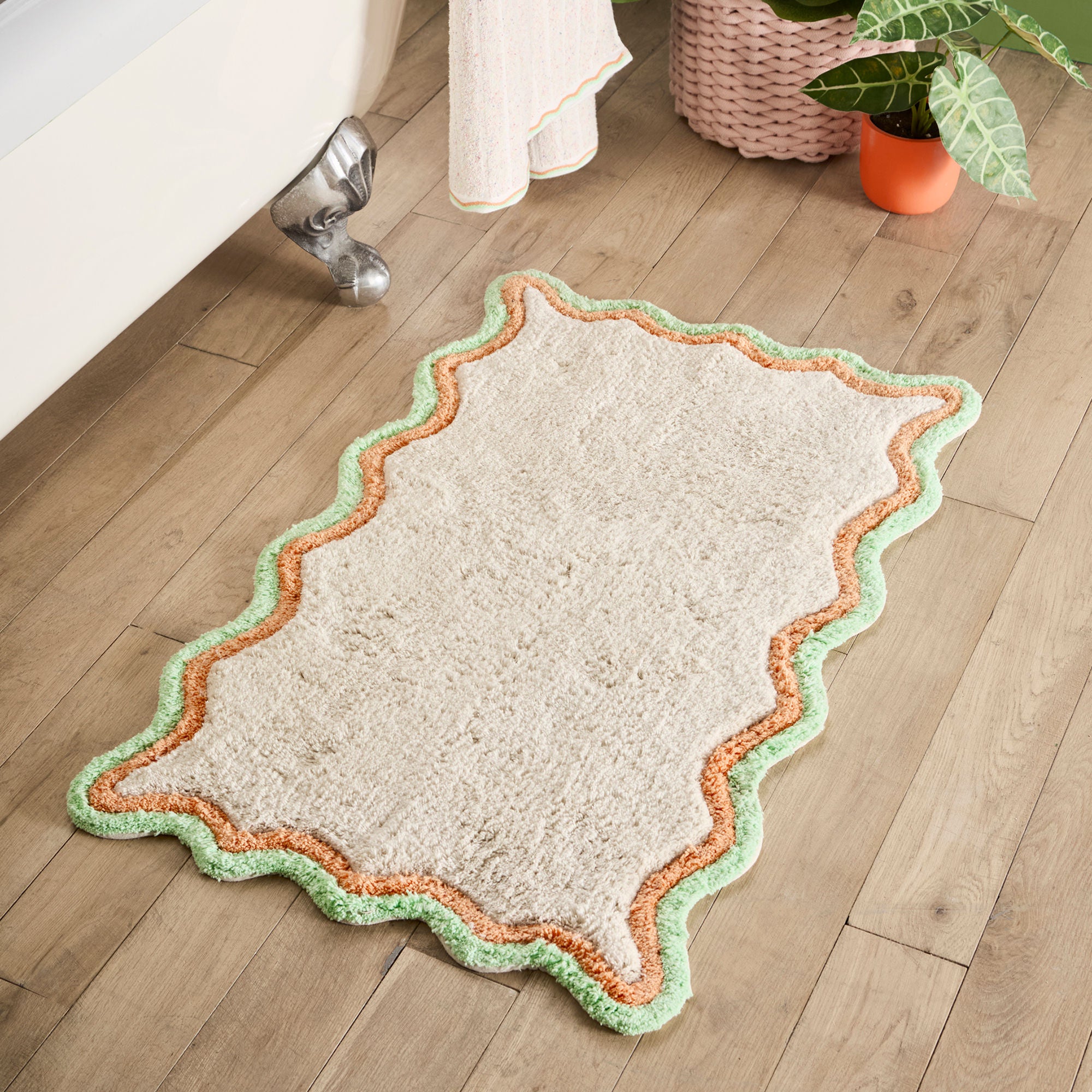 Scallop Bath Mat in Multi 50 x 80cm - Bath Mat - Fusion