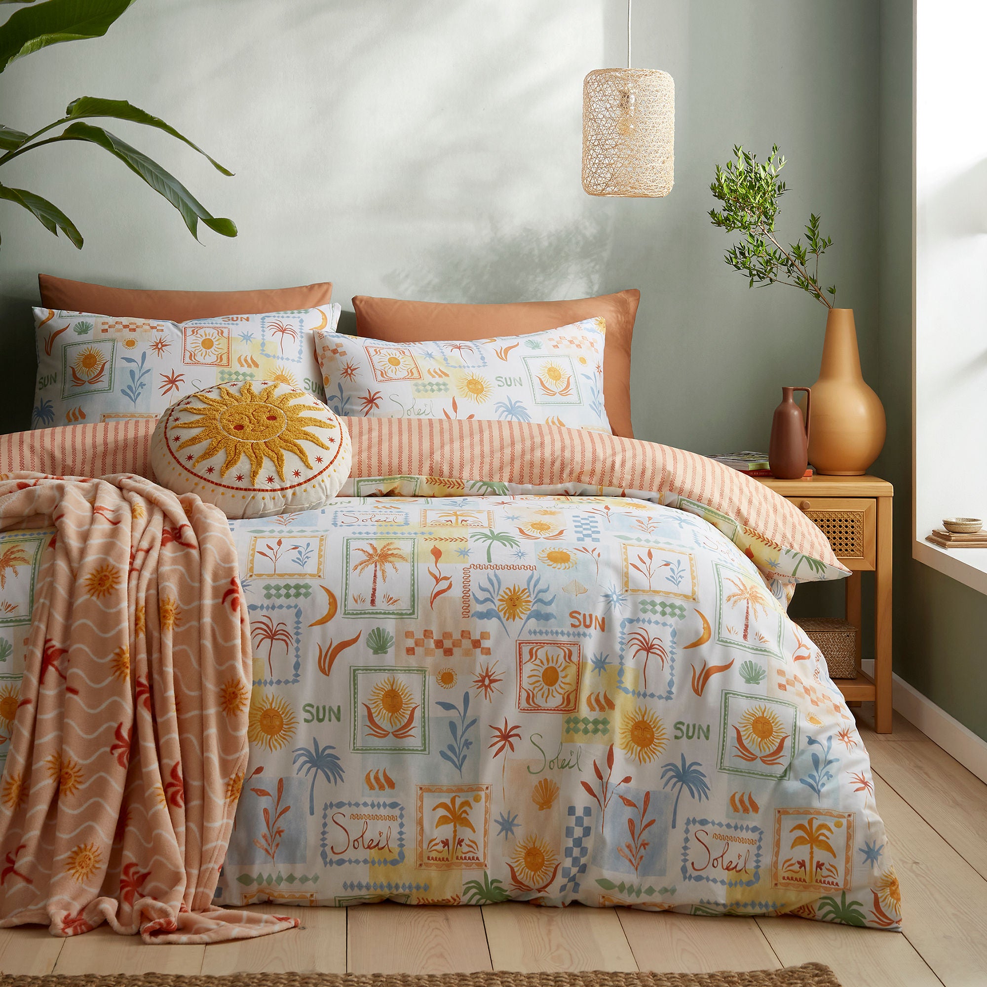 Soleil Duvet Cover Set in Multi - Duvet Cover Set - Fusion