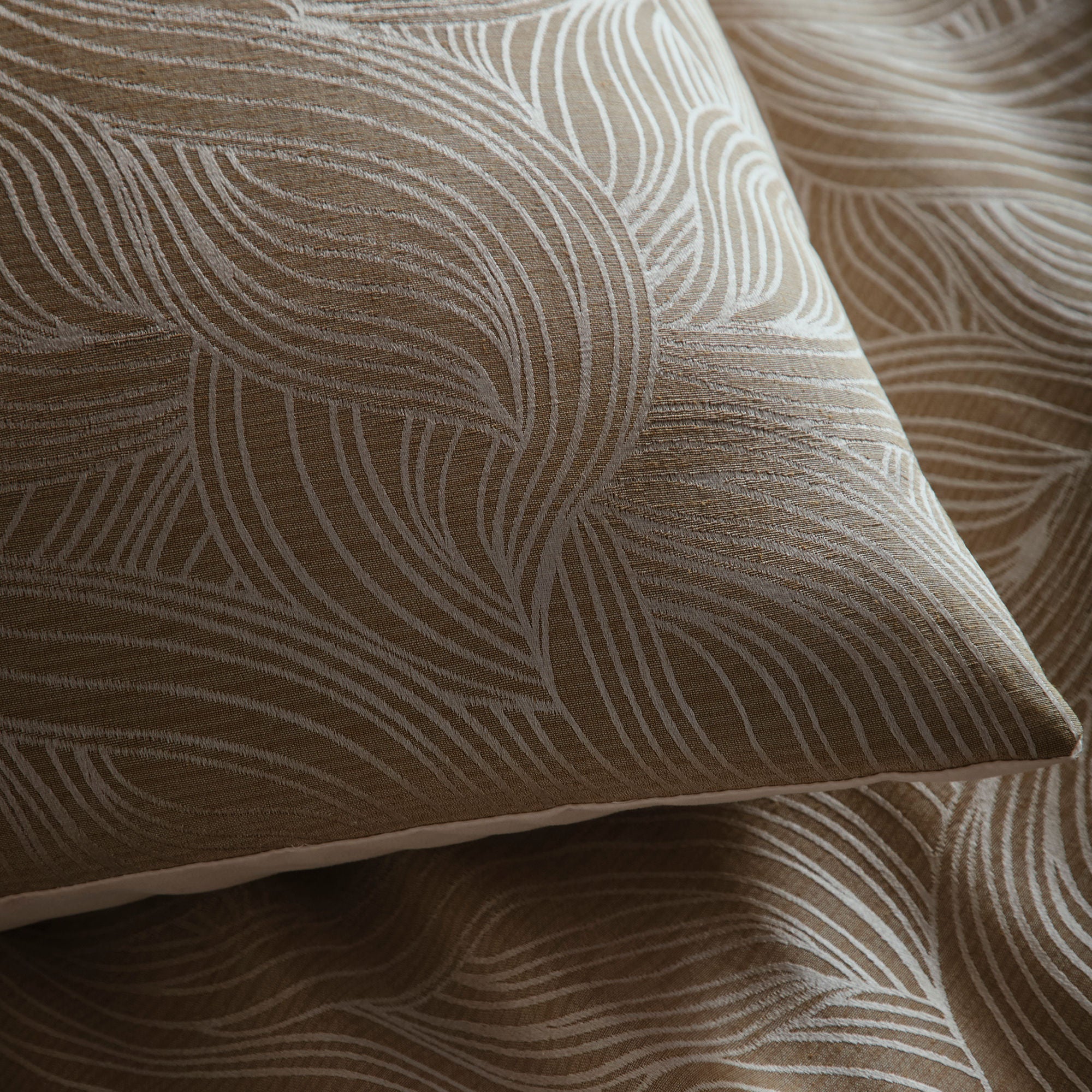 Venus Grace Duvet Cover Set in Natural