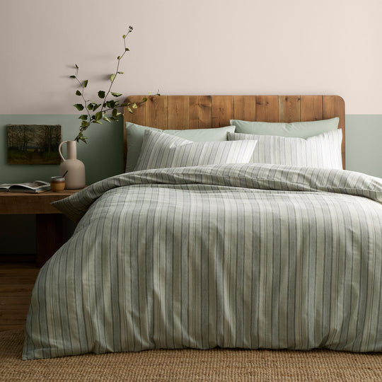Yarn Dyed Woven Wide Stripe Duvet Cover Set in Green