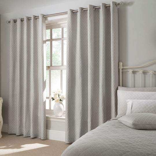 Croma Eyelet Curtains in Silver