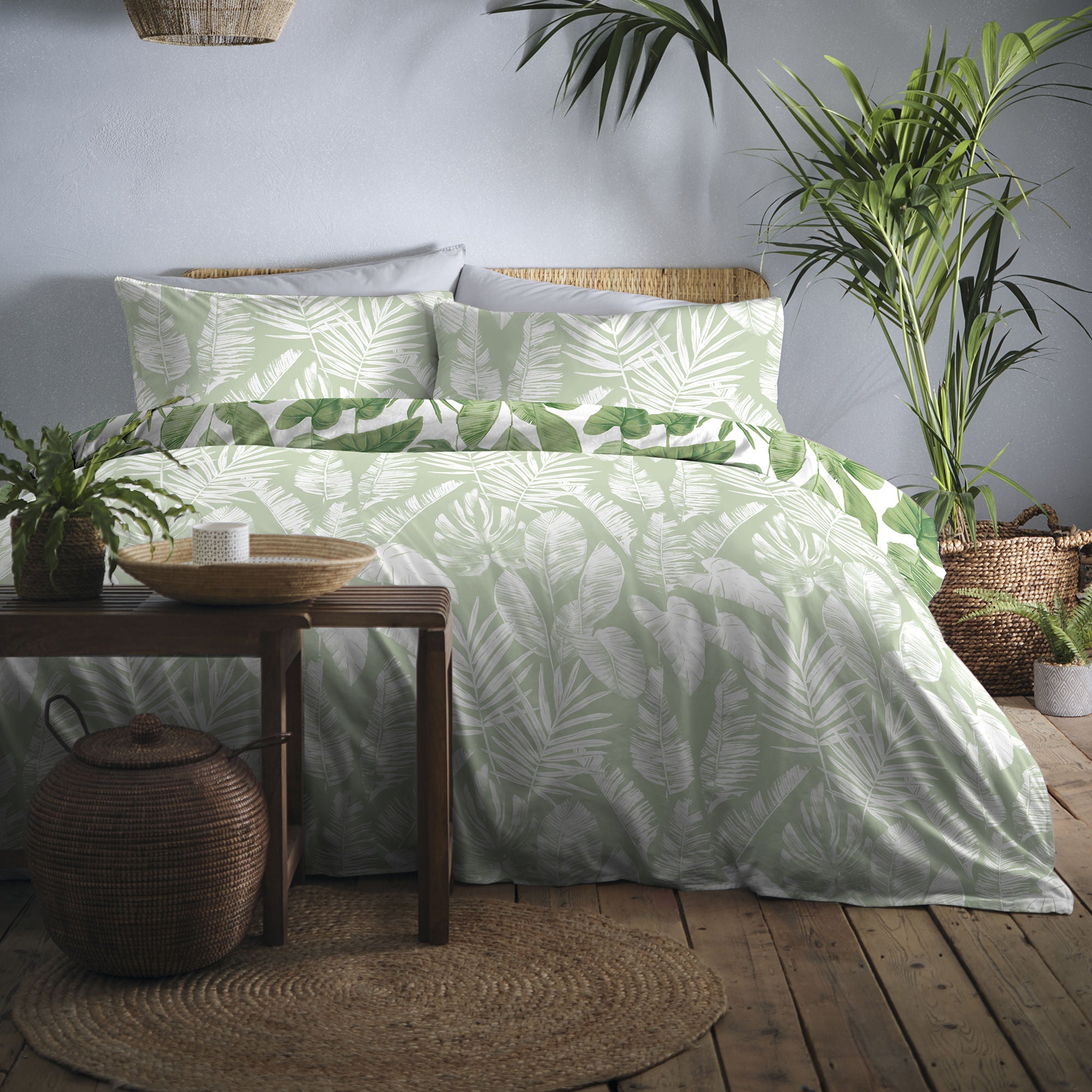 Tahiti Duvet Cover Set by Dreams & Drapes in Green - Duvet Cover Set - Dreams & Drapes