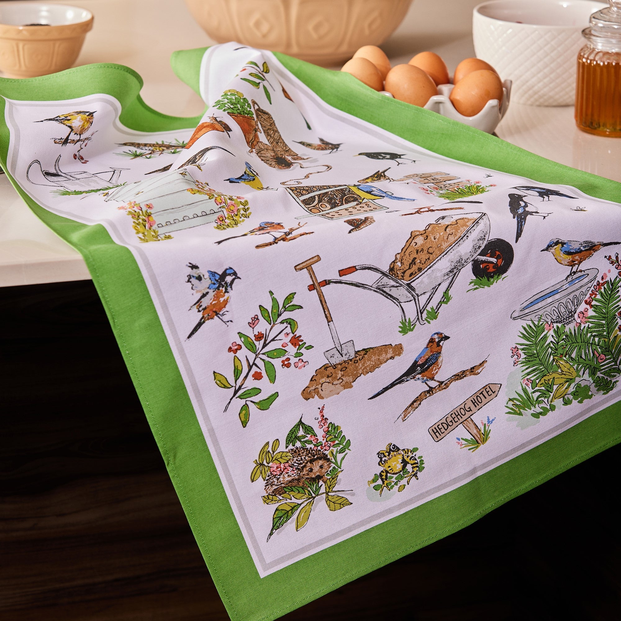 Ulster Weavers Garden Birds Tea Towel - Cotton One Size in Green - Tea Towel - Ulster Weavers
