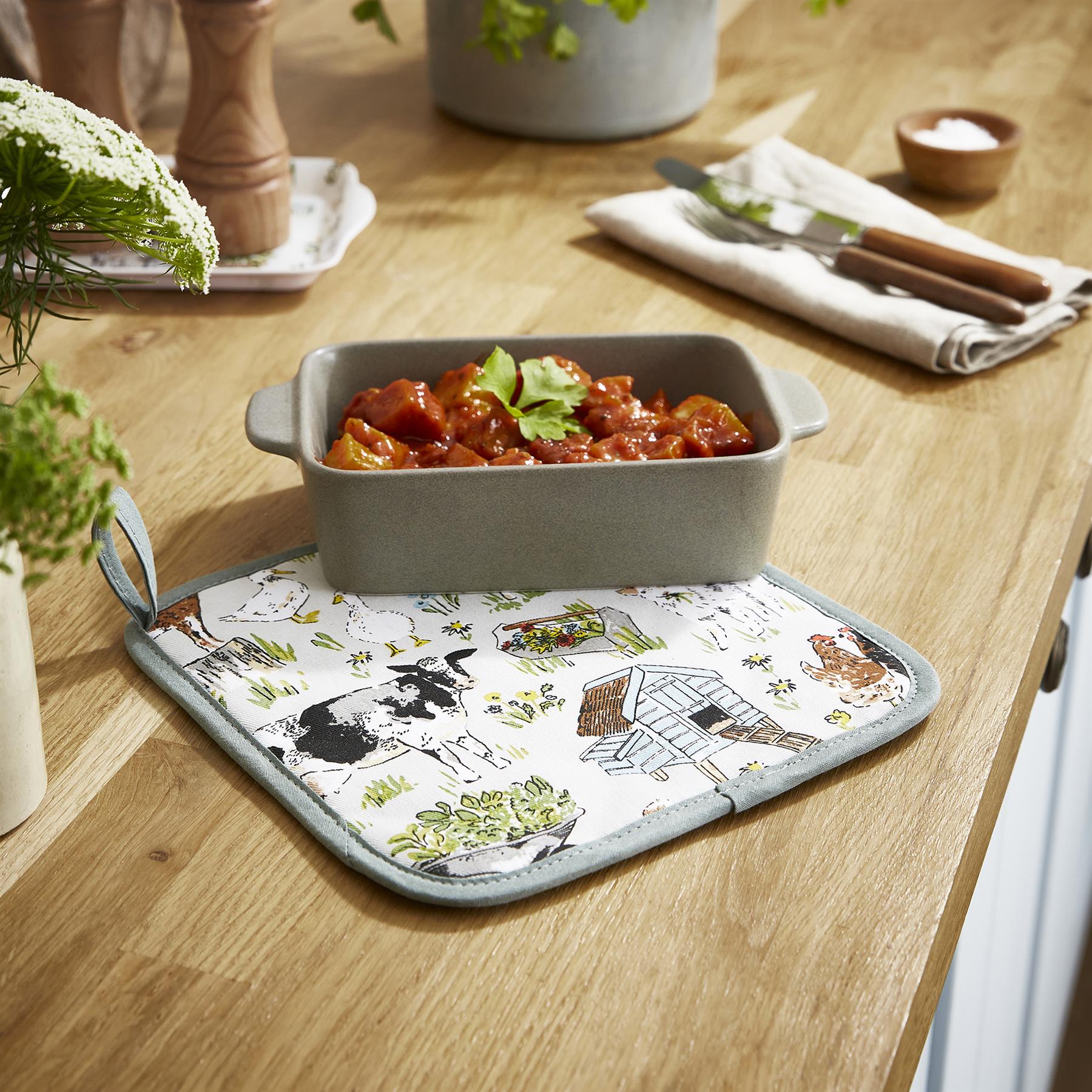 Ulster Weavers Portman Farm Pot Mat One Size in Grey - Pot Mat - Ulster Weavers