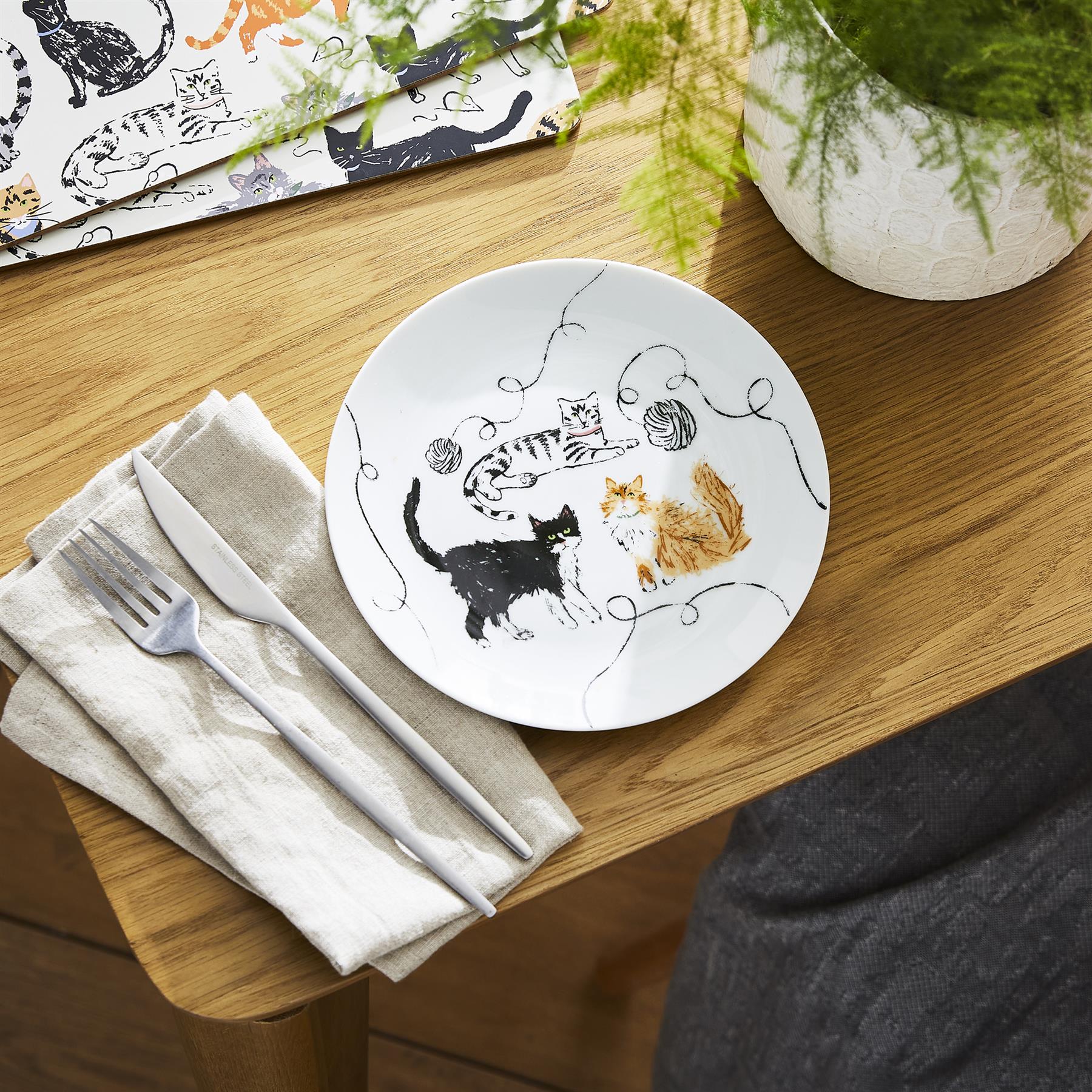 Ulster Weavers Feline Friends Side Plate - Porcelain One Size in White - Plates - Ulster Weavers