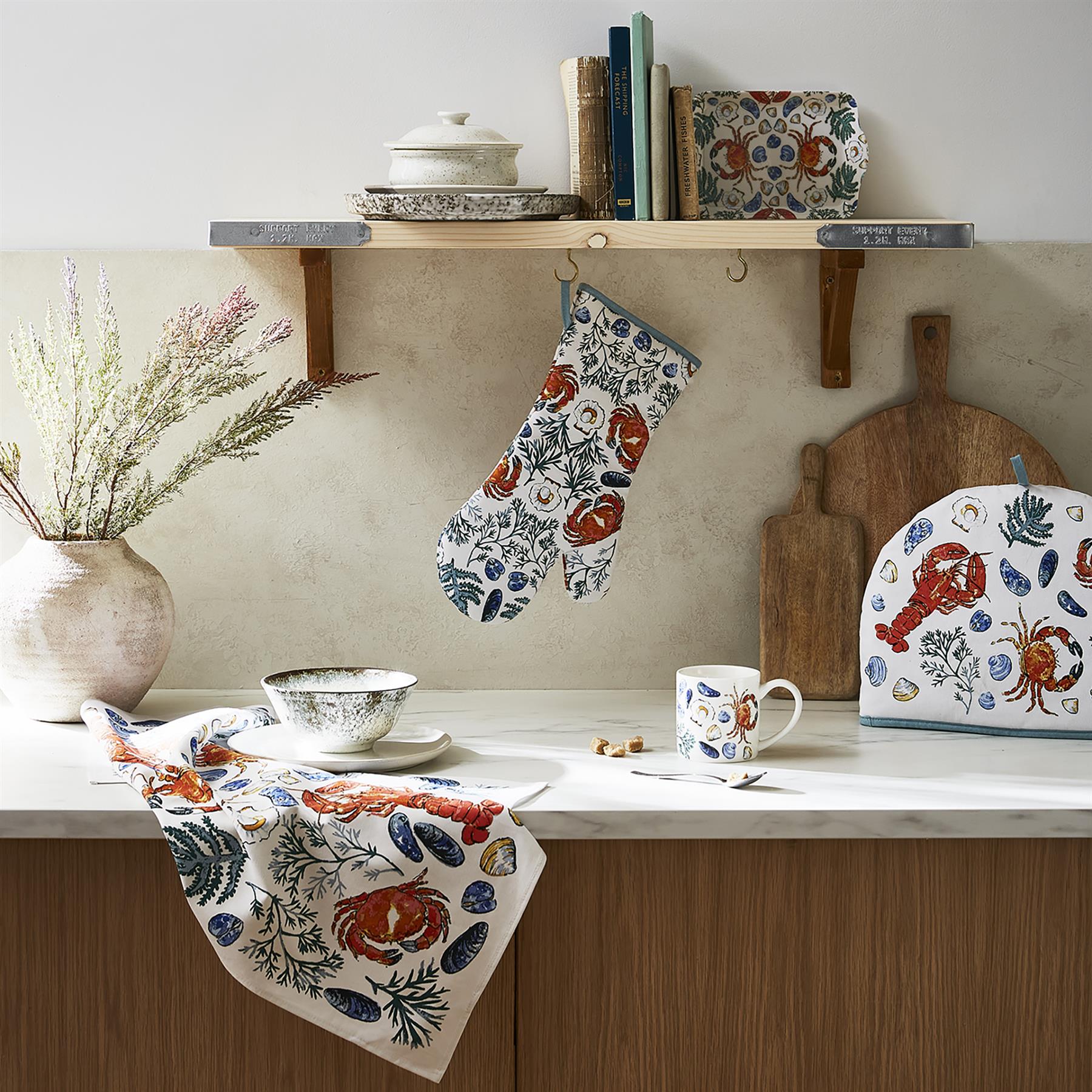 Ulster Weavers Shellfish Tea Cosy One Size in Green - Tea Cosy - Ulster Weavers